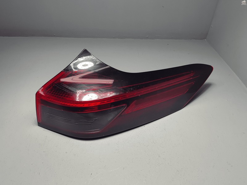 2021-2025 NISSAN ROGUE REAR RIGHT PASSENGER SIDE OUTER TAILLIGHT LIGHT LAMP OEM