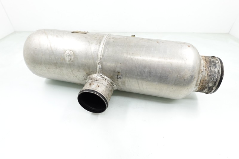 1999-2005 Yamaha XLT 1200 OEM Exhaust Muffler Water Box F0D-67550-03-00