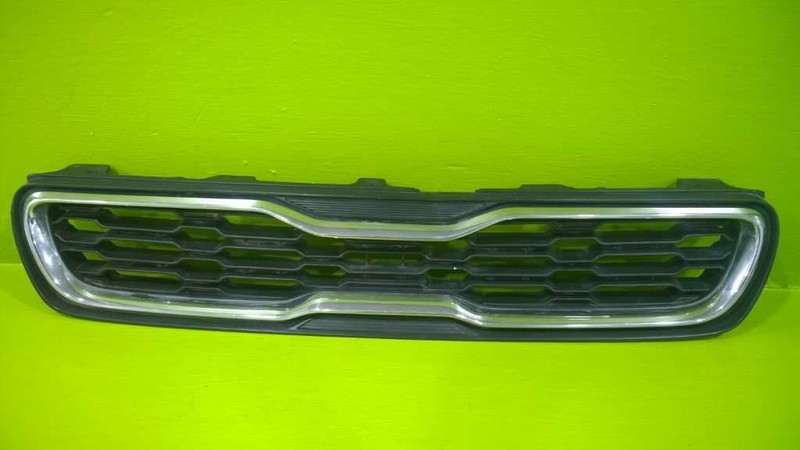 12 KIA SOUL UPPER GRILLE OEM 2802-68