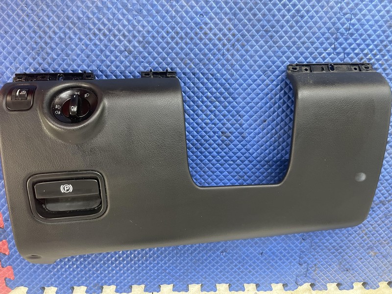 03-10 Porsche Cayenne Knee Bolster Panel Black Oem Tested