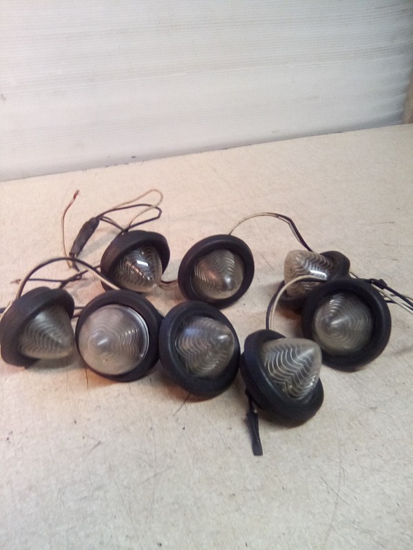 Lot Of 8 Peterbilt 2" Beehive White Circular LED Clearance Lights M34600R