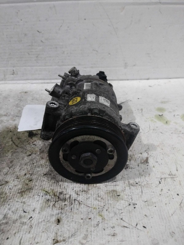 2017 Volkswagen Golf GTI A/C Compressor OEM 5Q0820803 Black 134k Miles