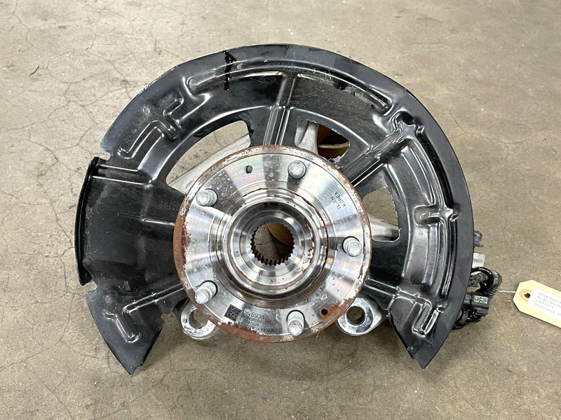 ⭐2024-2025 BUICK ENVISTA FRONT RIGHT PASS SPINDLE KNUCKLE W/ HUB OEM LOT2674