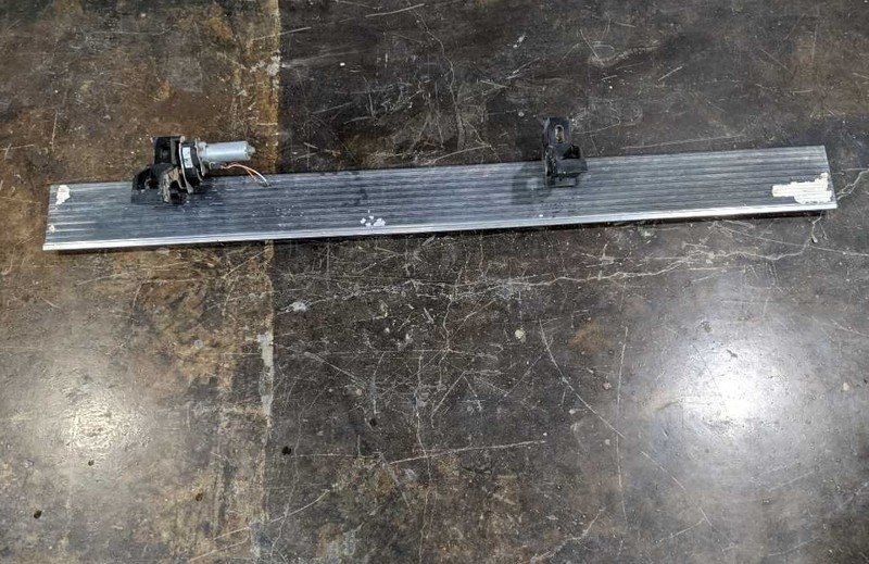 16 ESCALADE DRIVER LEFT POWER FOLD RUNNING BOARD SIDE STEP OEM 4532-97