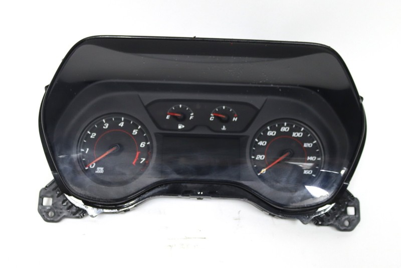 2022 Camaro LT1 Instrument Gauge Cluster Speedometer Tach with 40k Miles USED GM