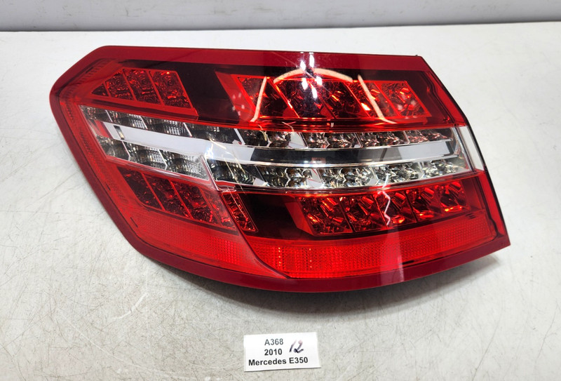 ✅ 2010-2013 OEM Mercedes W212 E350 Rear Left Driver Side Outer Tail Light Lamp