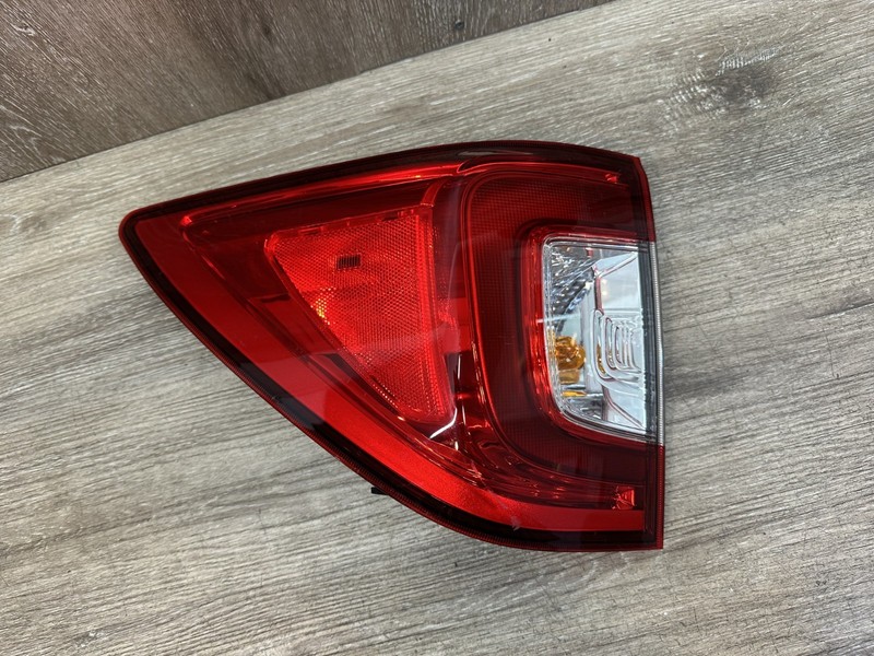 2019-22 HONDA PILOT LH TAIL LIGHT ASSY OEM