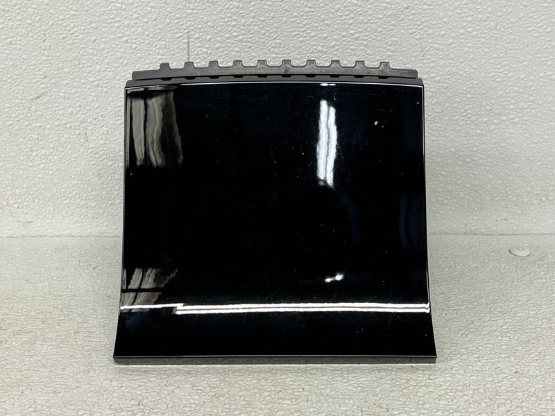 ⭐2017-2023 TESLA MODEL 3 CENTER CONSOLE STORAGE COMPARTMENT LID COVER LOT2616