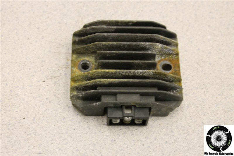1999 KAWASAKI VN 750 VULCAN VOLTAGE REGULATOR RECTIFIER OEM VN750 99