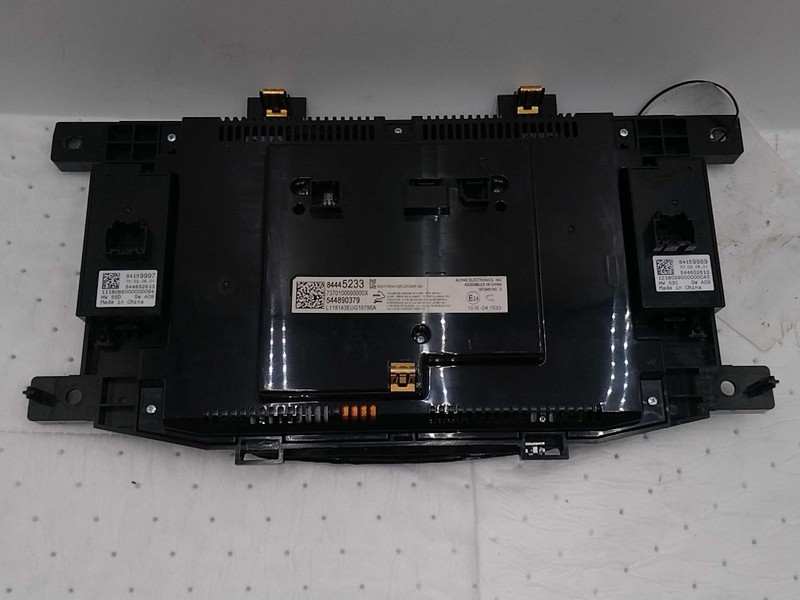 2018 Cadillac CT6 Infotainment Display OEM Black Minor Blemishes 84178571