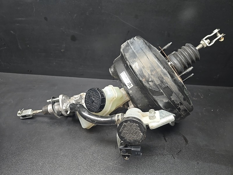 08-15 INFINITI G37 & Q60 2D M/T 6 SPORT - BRAKE BOOSTER & MASTER CYLINDER - OEM