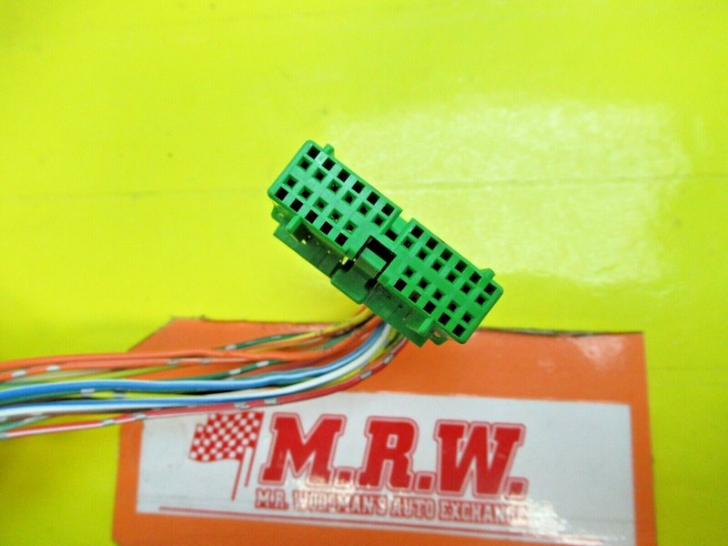 WIRE PLUG CONNECTOR OFF MULTIPLEX CONTROL MODULE COMPUTER FUSE BOX fits 03 PILOT
