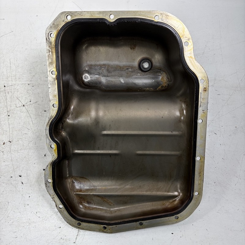 98 Isuzu Rodeo Amigo 2.2 Engine Oil Pan Lower X22SE 8920626820 OEM