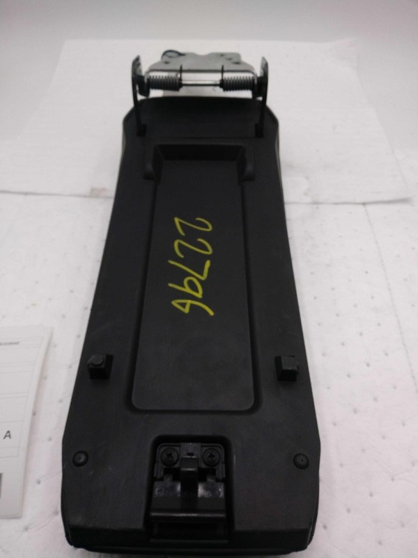 2017 GMC Terrain Center Console LID ONLY Blue OEM 84054512 73K Miles