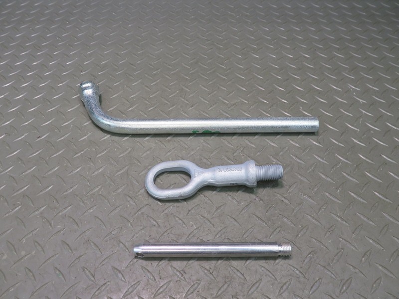 2011-2018 PORSCHE CAYENNE 958 SPARE TIRE WRENCH TOW EYE HOOK TOOL SET
