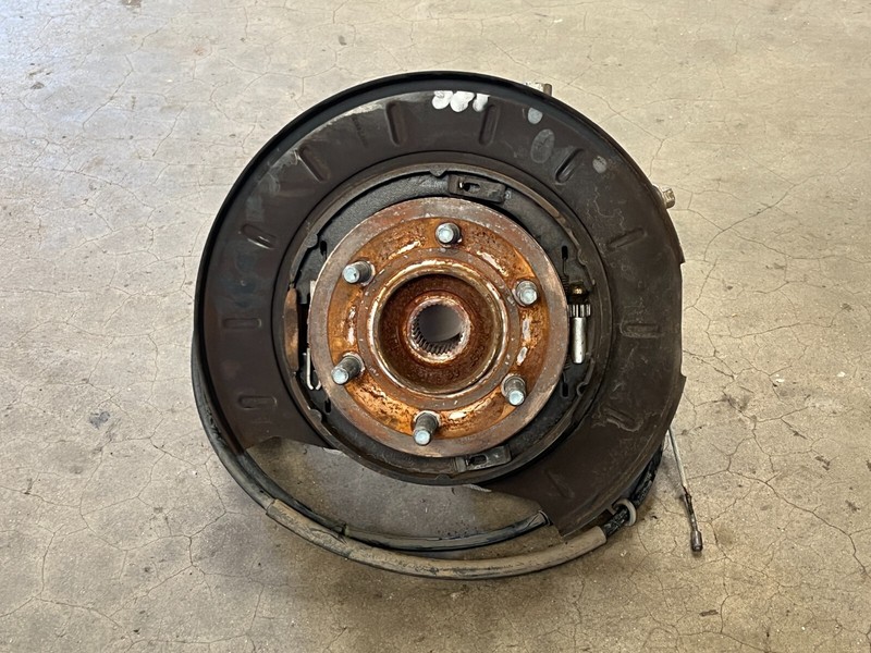 ⭐2010-2017 LINCOLN NAVIGATOR RWD REAR RIGHT PASS SPINDLE KNUCKLE OEM LOT2599