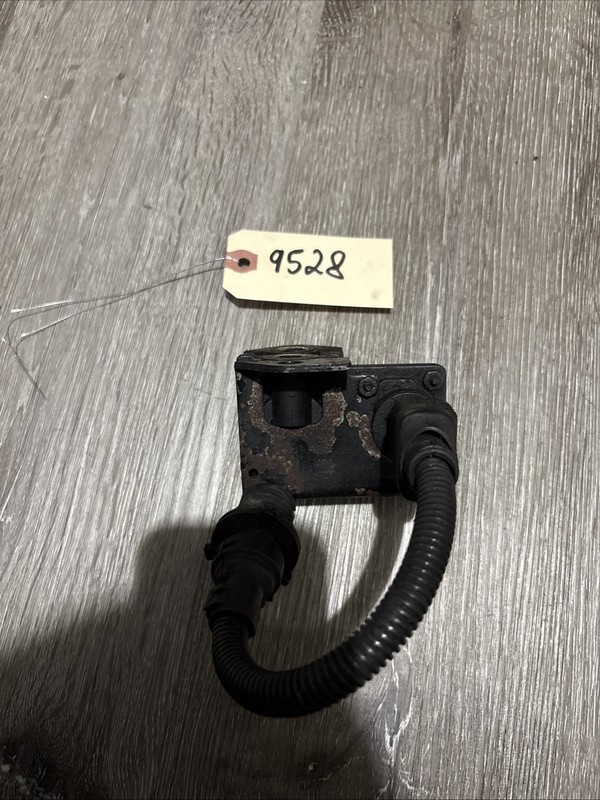 Pressure Sensor - P/N 21713917 For Volvo & Mack ,