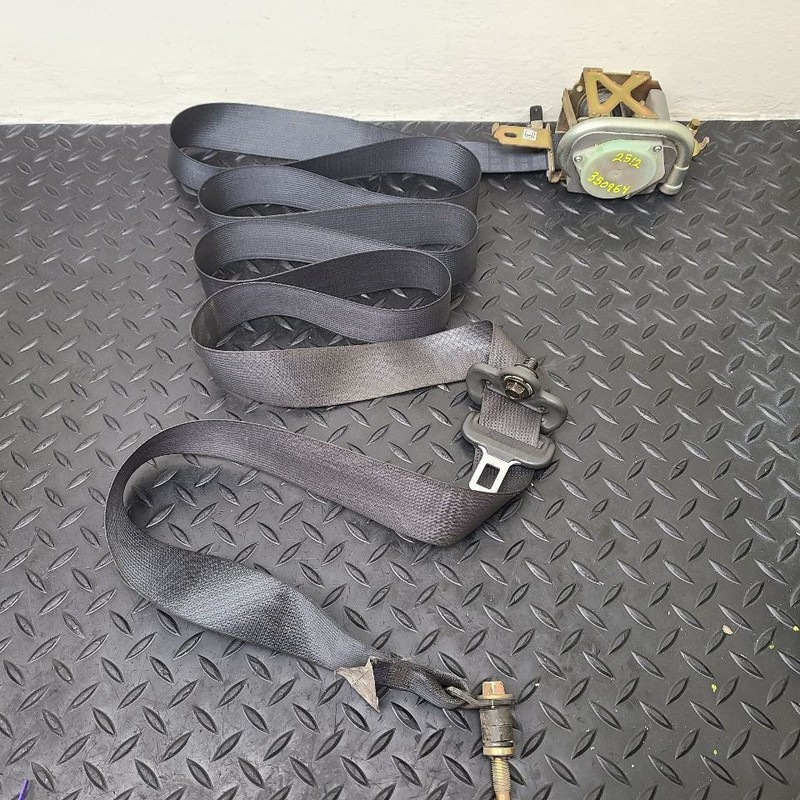 04-06 Nissan Titan Extended Cab Front Left Driver Retractor Gray OEM 86885-8S081
