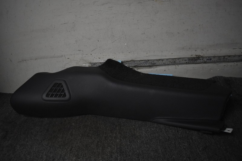 LAND ROVER L405 LEFT SIDE BOLSTER FACTORY OEM