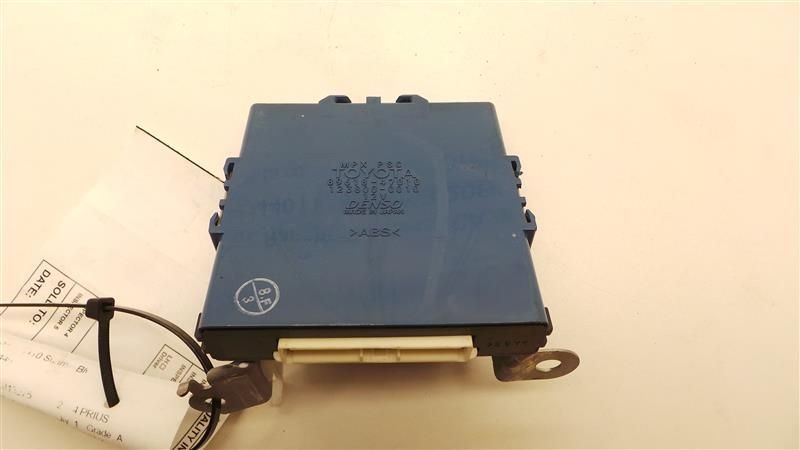 2004 TOYOTA PRIUS 1.5L FWD AT CHASSIS ECM COMPUTER POWER SUPPLY CONTROL MODULE