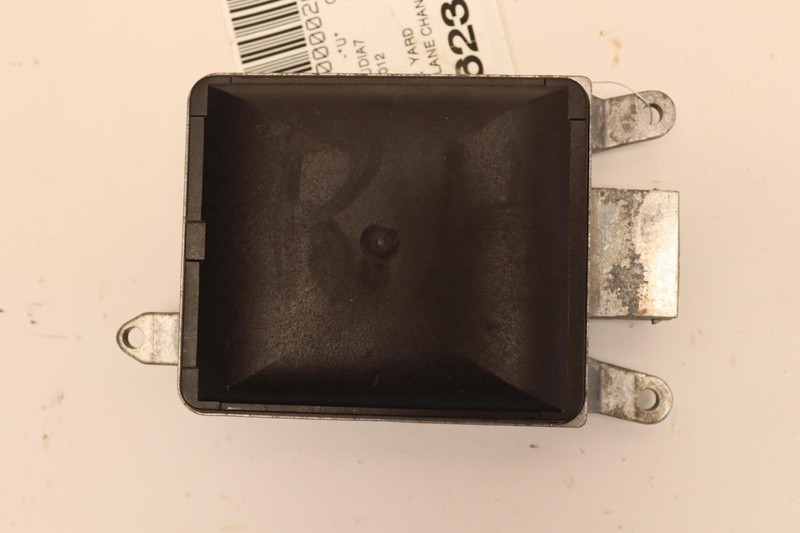 2012-2015 AUDI A7 S7 RIGHT SIDE LANE CHANGE DEPARTURE ASSIST CONTROL MODULE OEM