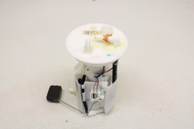 Subaru WRX 2.4L Fuel Pump Gas Sender W/ Only 592 Miles Genuine Oem 2022-2023