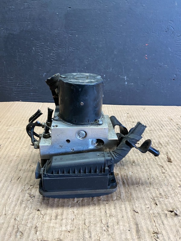 2008 to 2010 BMW 5-Series ABS Anti-Lock Brake Pump 3451 6784159-01 OEM D2954 DG1