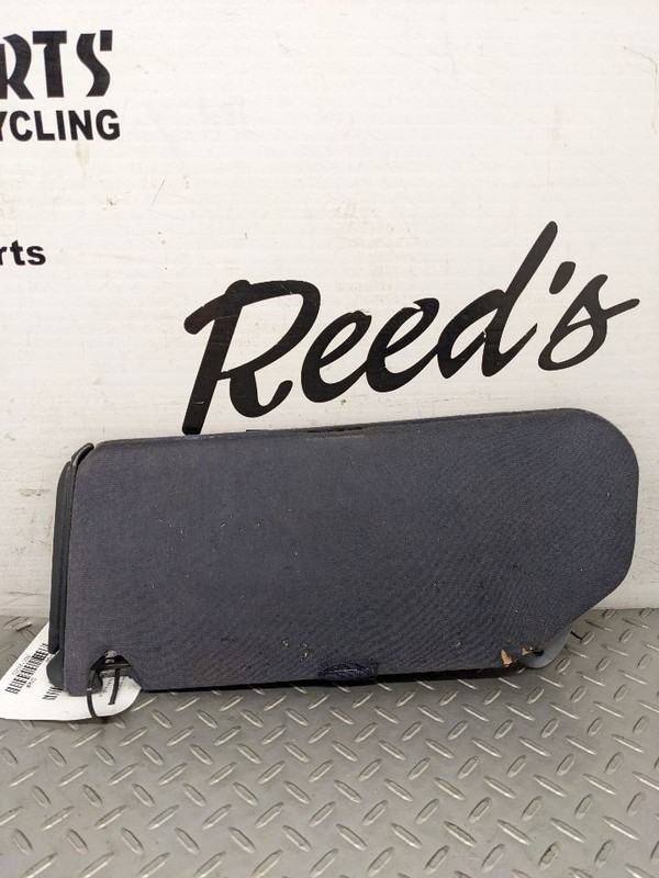 95-05 OEM Jimmy Blazer S10 Sonoma Passenger Right RH Sun Visor Cloth1192252