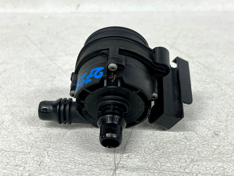 ⭐2016-2019 BMW 750I G12 ENGINE ELECTRIC COOLANT AUXILIARY WATER PUMP OEM LOT2722