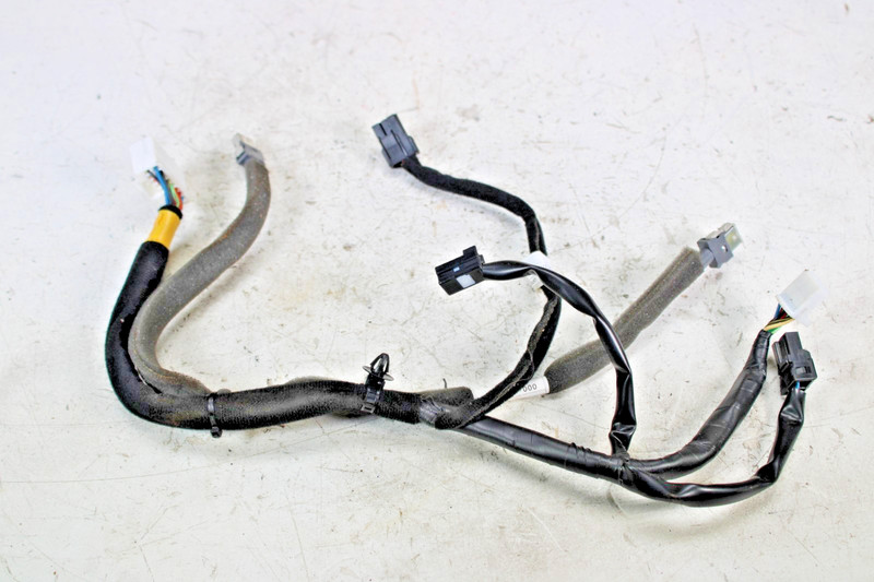 2012-2017 HYUNDAI AZERAusb cable assembly 965963v000