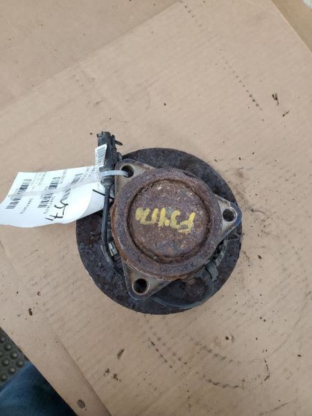 Hub Front Fits 07-14 ESCALADE 285987