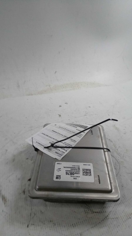 2017 GMC Acadia Engine Control Module ECM Silver OEM 12669908 87000 Miles