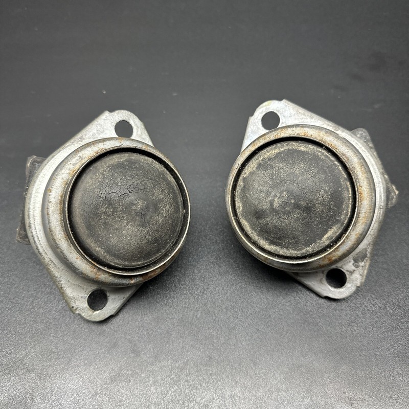 2003-2012 Maserati Quattroporte S 4.7 Engine Motor Mount RH LH Set 03-12 M139