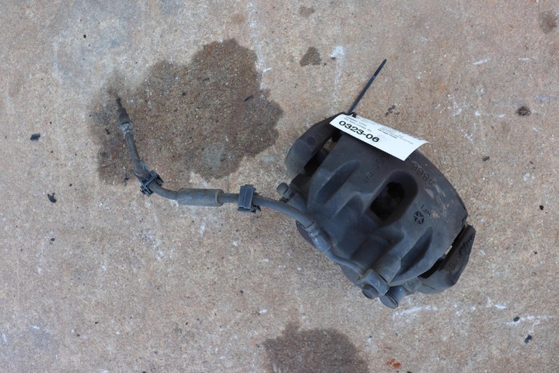2011-2022 JEEP GRAND CHEROKEE 4X4 FRONT RIGHT PASSENGER SIDE BRAKE CALIPER OEM