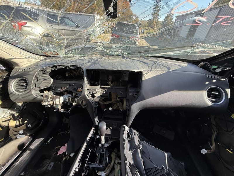 2016-2020 Nissan Pathfinder Dash Panel Black