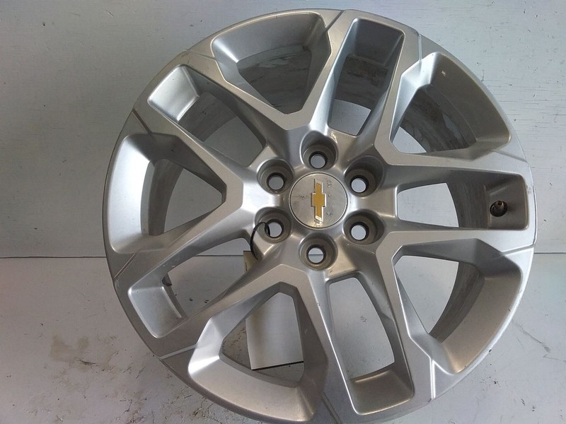 2018-2024 Chevy Traverse Wheel Rim 18x7-1/2 Silver 10 Spoke Opt PXJ