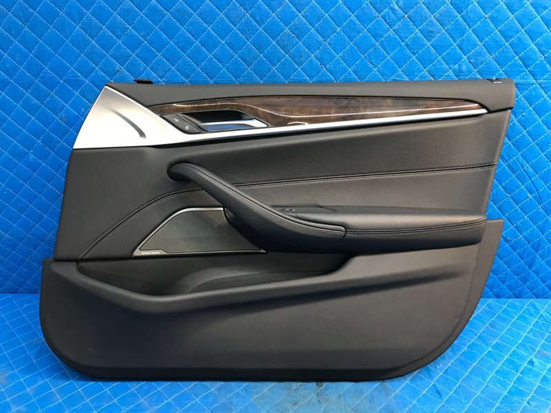 17-22 BMW 540i FRONT RIGHT PASSENGER INTERIOR DOOR PANEL TRIM OEM