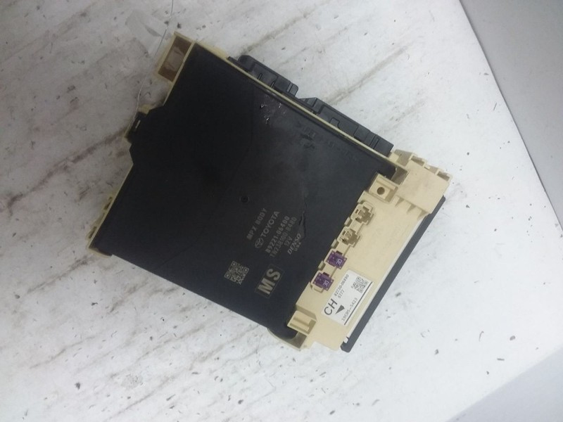 Multiplex Network Module Left Hand Dash Fits 18-19 CAMRY 89221-06400