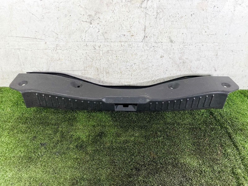 12-18 FORD FOCUS REAR TRUNK LOWER SILL SCUFF PLATE TRIM COVER PANEL OEM