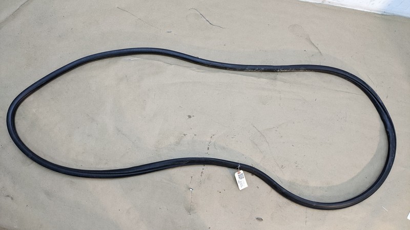 Front Right Door Body Weatherstrip 2020 Mitsubishi Eclipse 5725A340 2018 2019