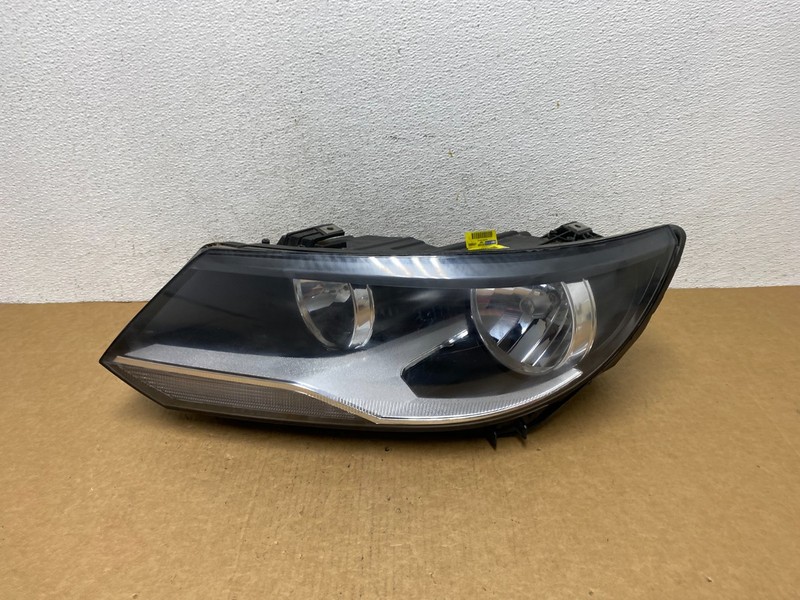 2012 to 2018 Volkswagen Tiguan Left Driver LH Halogen Headlight AD4581 DW