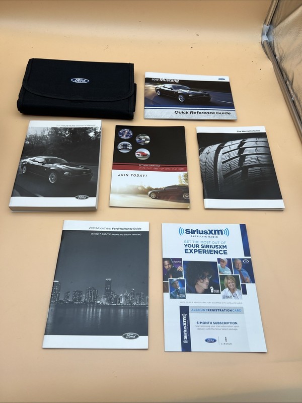 2013 Ford Mustang Owner's Manual Quick Ref.guide Warranty Case Included