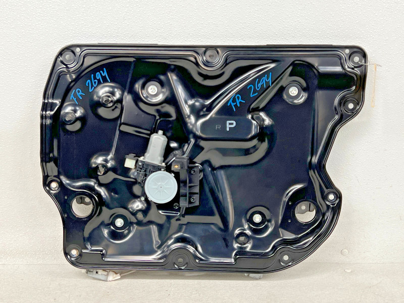 ⭐2009-2012 INFINITI FX35 FRONT RIGHT WINDOW REGULATOR PANEL & MOTOR OEM LOT2694