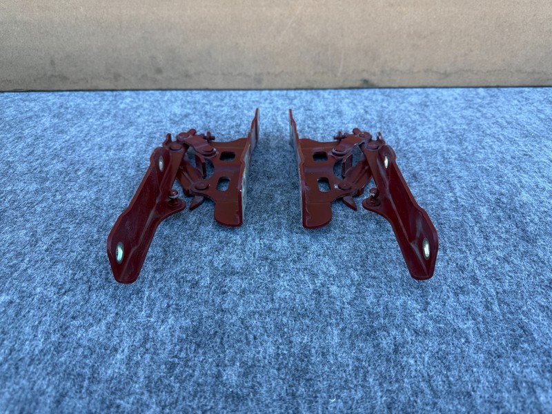 GENESIS G70 2019-2026 OEM LEFT AND RIGHT HOOD HINGES BRACKETS RED (PAIR)