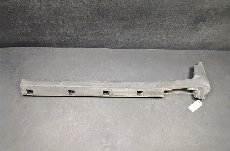 Front Right Rocker Panel Molding 2017 Chevrolet Trax 95374128 2015 2016 - 2022 X