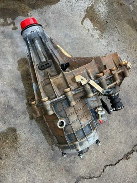 04 05 06 SIERRA 3500 6 SPEED TRANSFER CASE 30 DAY WARRANTY
