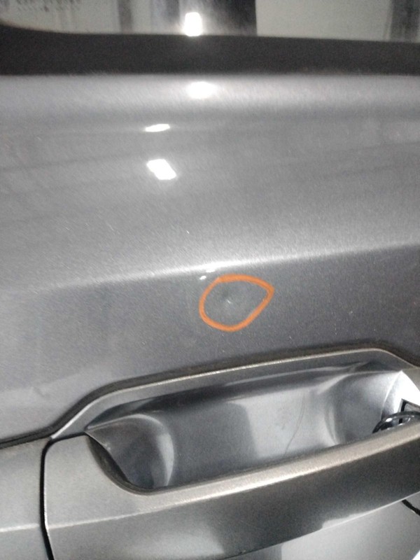 2009 KIA Sorento Rear Right Door Grey G7 Used, Small Ding, 123k Miles