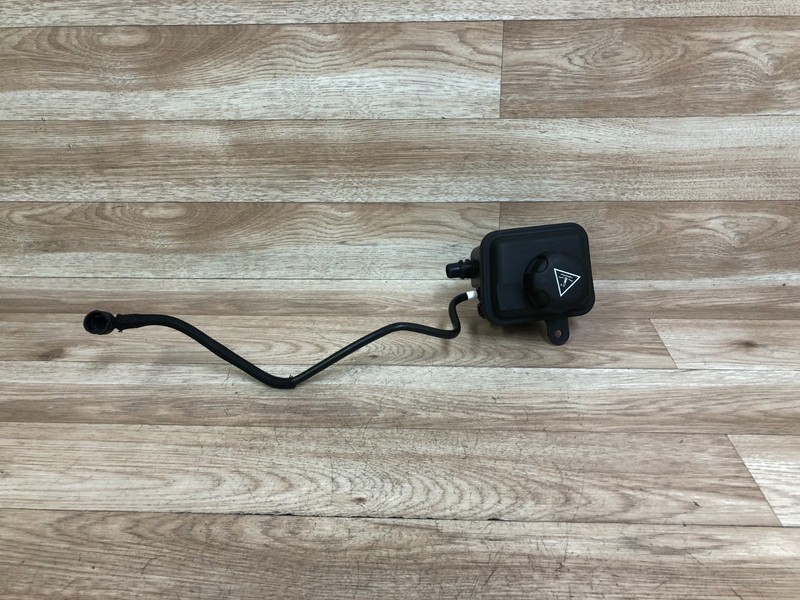 BMW F10 F06 F12 M5 M6 OEM FRONT RADIATOR TURBO COOLANT EXPANSION TANK 2012-2018