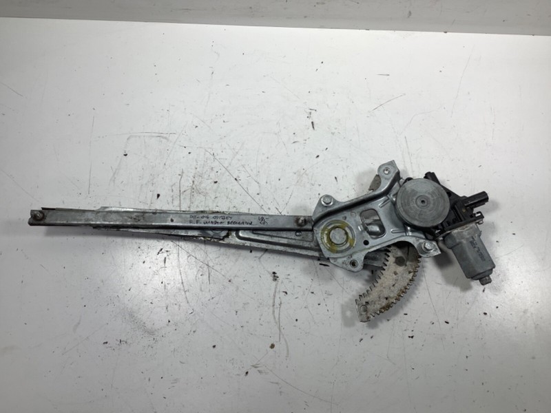 011-016 Honda Odyssey Right Front Window Regulator with Motor OEM