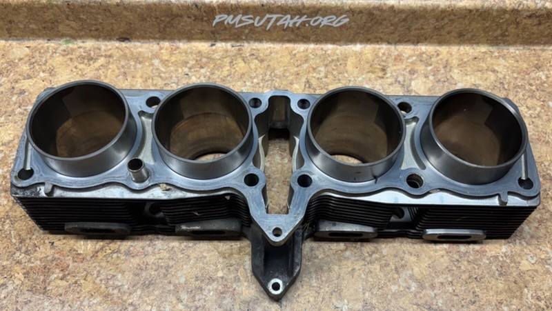 2002 Suzuki GSX750 GSX 750 Katana Engine Cylinder Block Jugs Motor Barrel 02 Z7